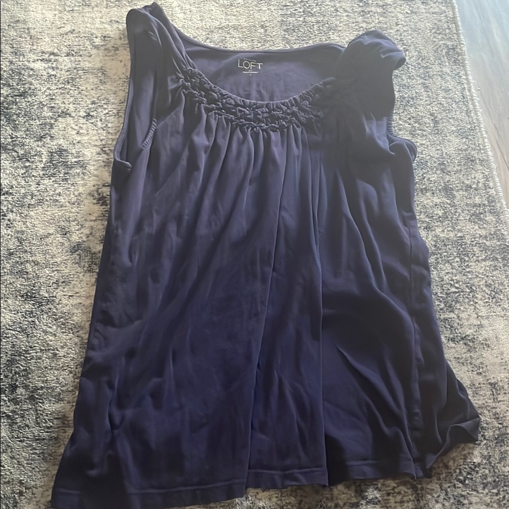 Ann taylor tank top navy Large